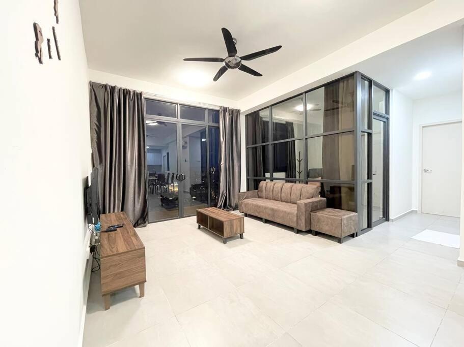 Quartz Near To Jonker Walk With Infinity Pool Cozy 3B2B Apartman Malacca Kültér fotó