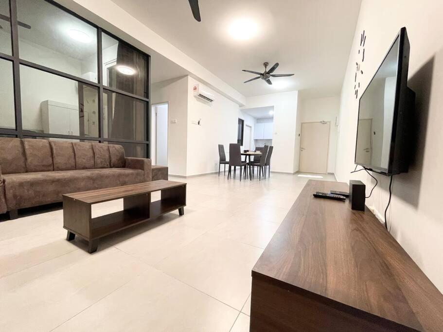 Quartz Near To Jonker Walk With Infinity Pool Cozy 3B2B Apartman Malacca Kültér fotó